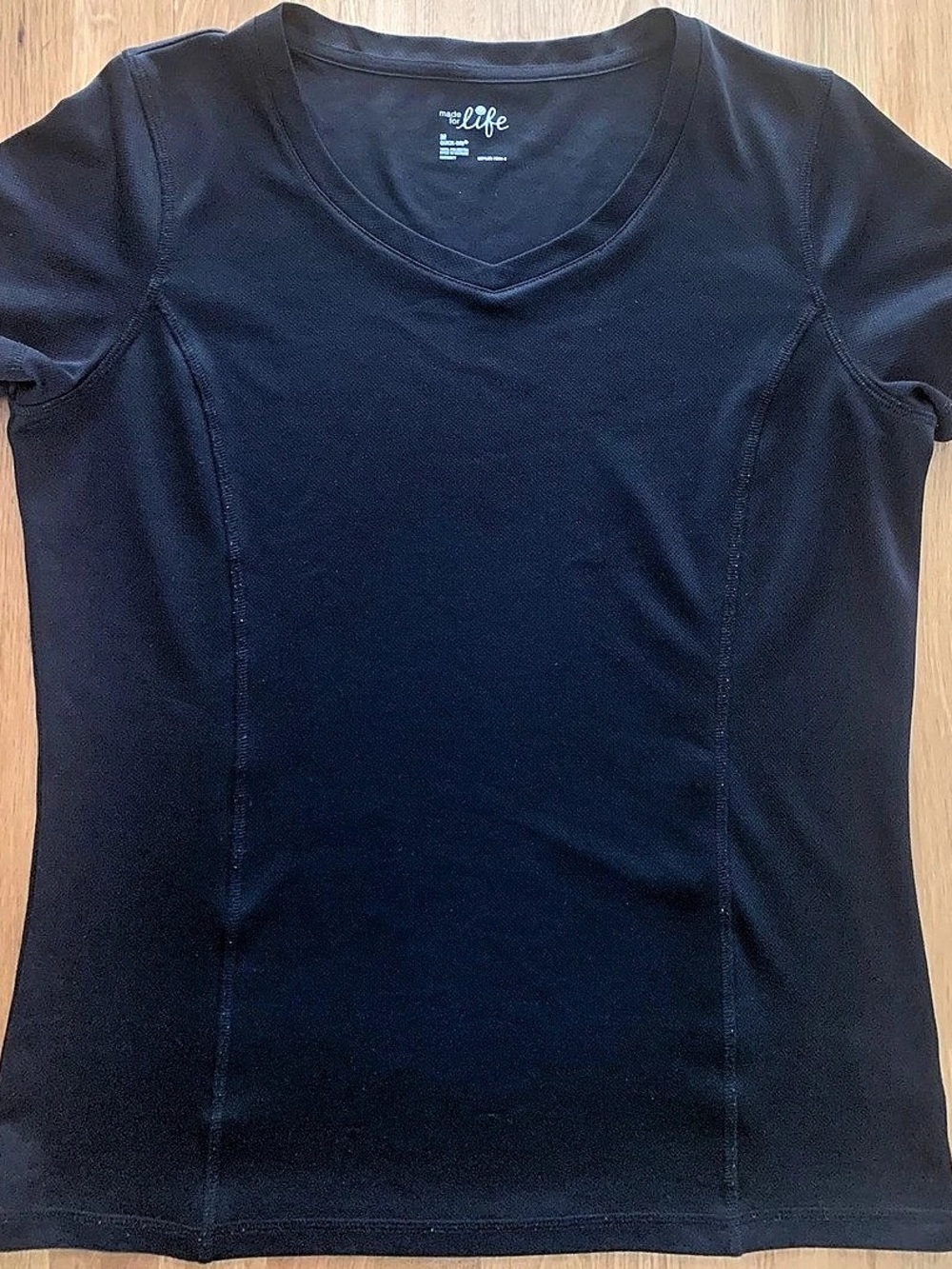 Made for life Black Short Sleeve V-Neck Like New
Quick Dry Athletic Shirt